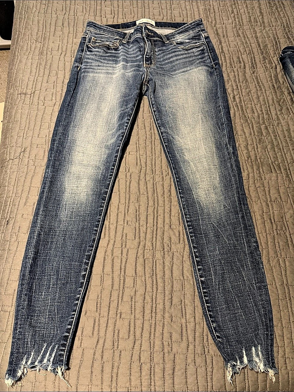 BKE Payton Skinny Jeans Blue Distressed Frayed Hem